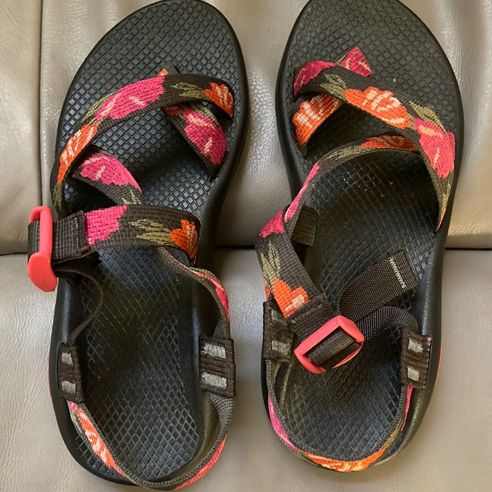 Chaco size 8